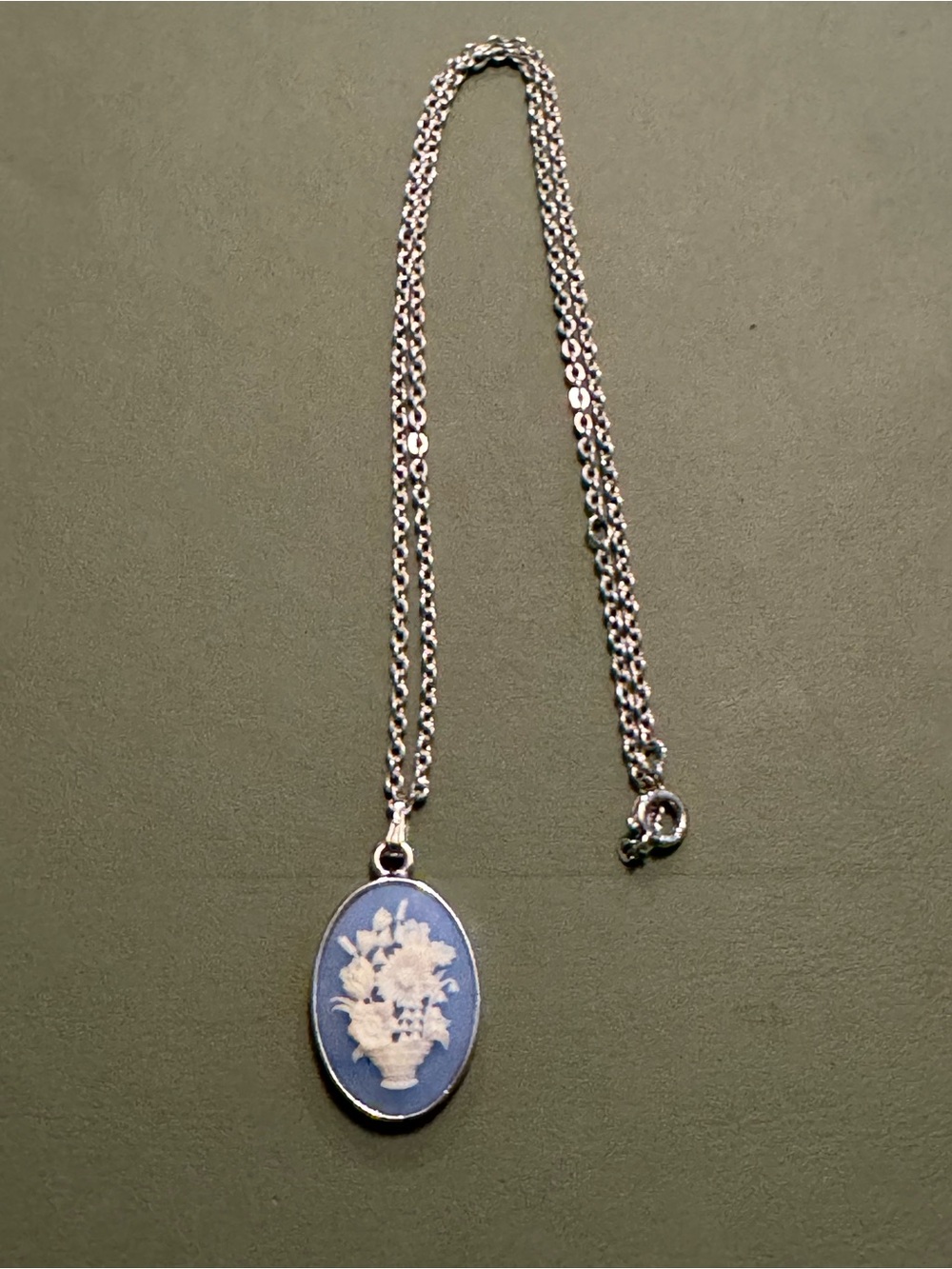 Sarah Coventry Blue and White Floral Cameo Pendant Necklace 1968-1974